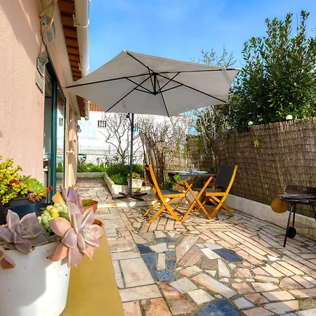 Ocean Blue & Nature Townhouse - Bikes Included