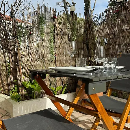 Ocean Blue & Nature Townhouse - Bikes Included 펜션 에리세이라