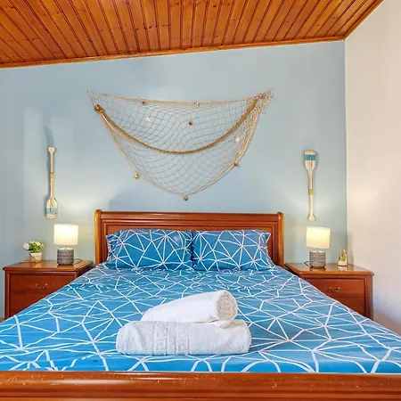 Ocean Blue & Nature Townhouse - Bikes Included בית נופש אריסרייה