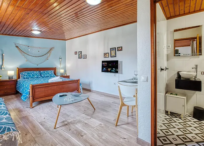 Ocean Blue & Nature Townhouse - Bikes Included بيت للعطل *